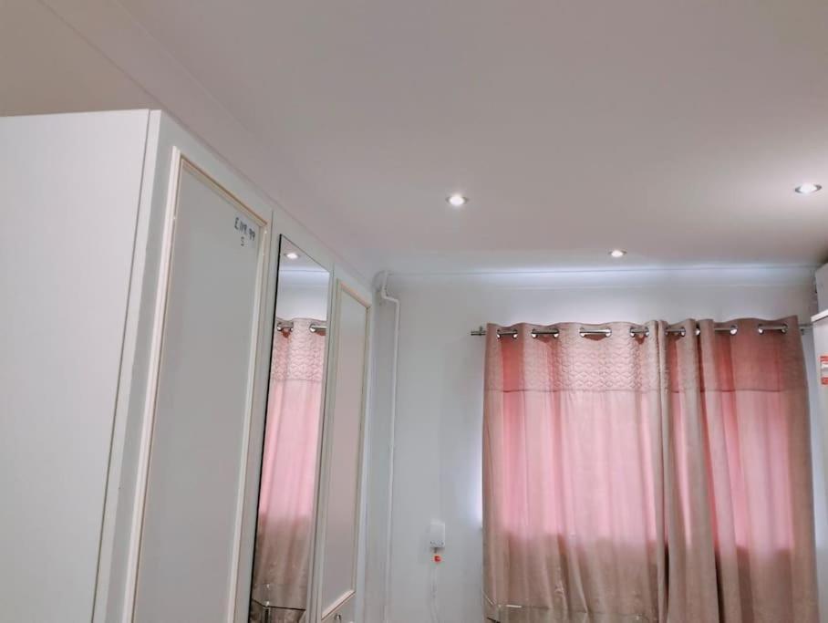 3-bedroom - Private Parking & Spacious - Perfect For Those Working In - By Tailored Holiday home *
